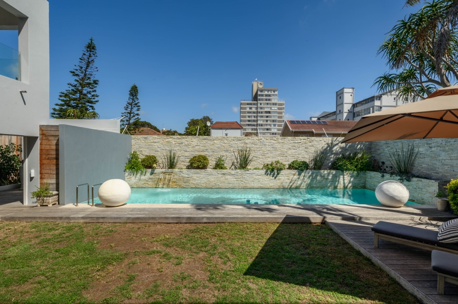 4 Bedroom Property for Sale in Summerstrand Eastern Cape